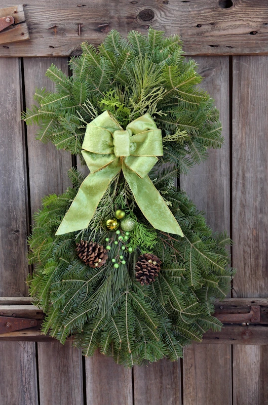 Wintergreen Door Spray